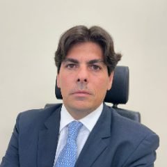 Professor Matheus Zuliani